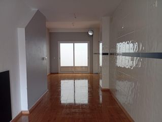 Rent Business premise in Calle calle padre lerchundi 13. Local comercial ideal para oficina o pequeño negocio