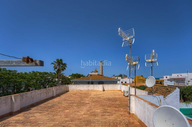 Foto 4518d733-2edc-4f08-be71-10ca69f02dbd. Casa aparellada amb calefacció aparcament a Playa de la Regla Chipiona