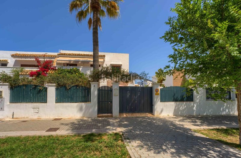 Foto 7fc50ac1-bac6-4e13-92da-83d283b99b8b. Casa aparellada amb calefacció aparcament a Playa de la Regla Chipiona