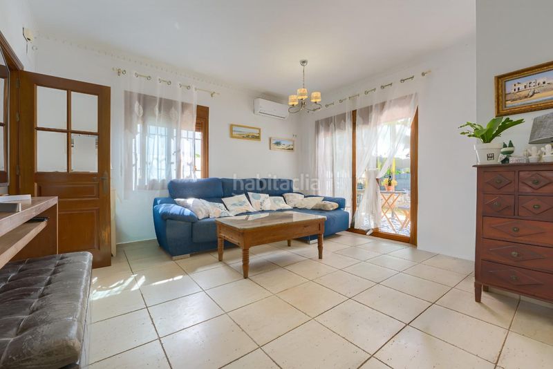 Foto 8413d3cb-fde8-4bcf-9a3d-4360a93f736d. Casa aparellada amb calefacció aparcament a Playa de la Regla Chipiona