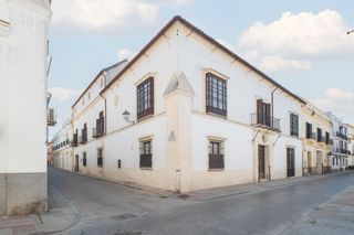 House  Calle mar. Preciosa casa placio de esquina a dos pasos de la calzada