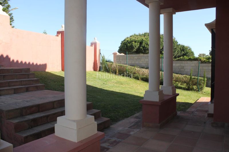 Foto c537856c-2644-4a3c-8055-92ef1bc3f69d. Xalet amb xemeneia aparcament piscina a El Zabal-Santa Margarita Línea de la Concepción (La)