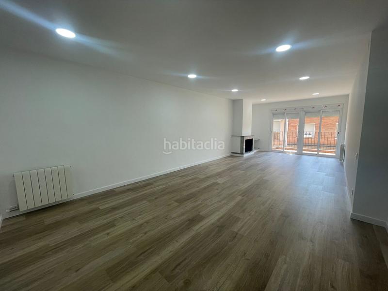 Foto e485498e-a7ba-4a4c-b68a-f80b8e2cb046. Piso en San Pere Terrassa