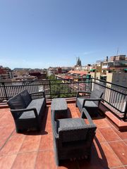 Penthouse in El Camp de l´Arpa del Clot. Sobreático con gran terraza y vistas a la sagrada familia