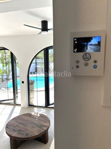 Foto a94e3088-5664-48bc-8964-f86c9ee6bdc4. Xalet amb xemeneia calefacció aparcament piscina a Torremolinos