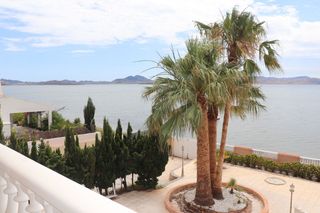 Xalet en Playa del Gal�n. Chalet ideal para pasar temporadas con excelente orientacion.