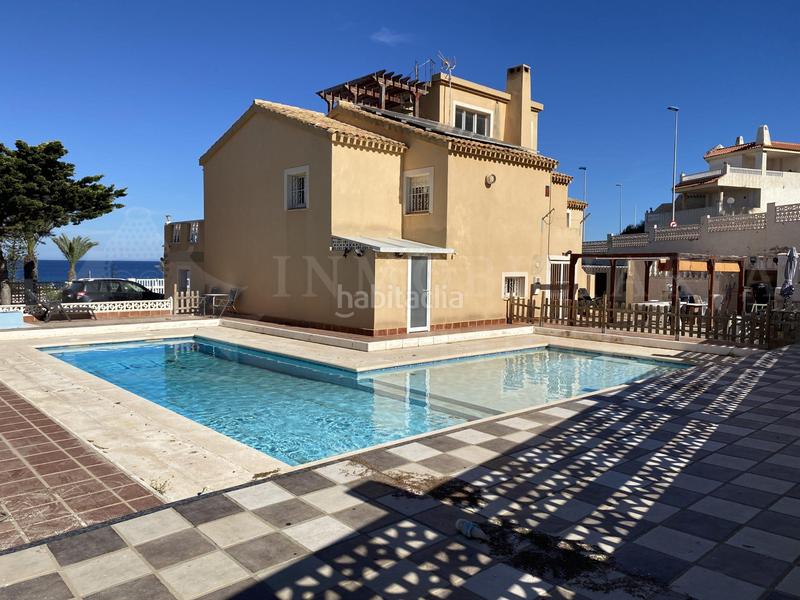 Foto 12789c96-4b7e-4e67-b5ca-2aba94be1a1c. Chalet dans poligono monteblanco 2 dans Zona Galúa - Calnegre Manga del Mar Menor (La)