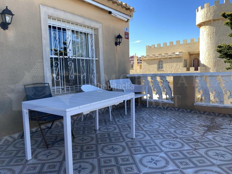 Foto 964c0368-abb3-4d4a-af9e-5c90d1cf64e0. Chalet dans poligono monteblanco 2 dans Zona Galúa - Calnegre Manga del Mar Menor (La)