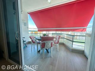 Apartament  Carrer de girona. Atico con vistas al mar