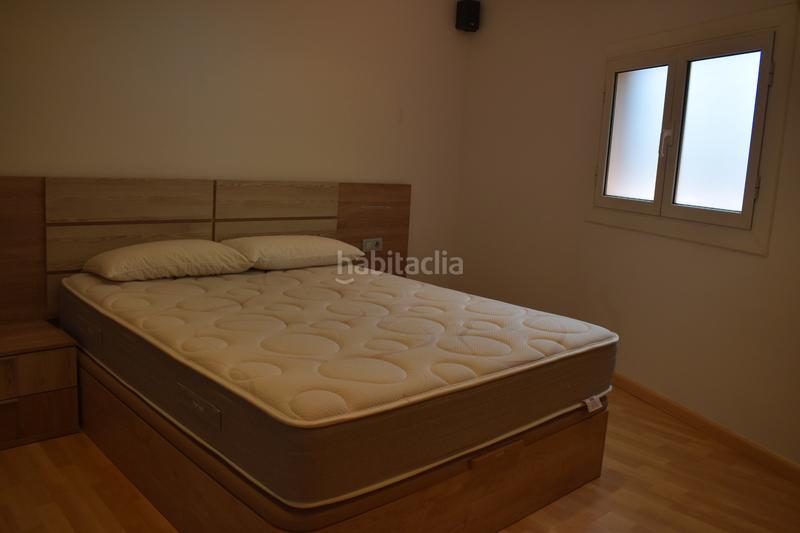 Foto a0e28c49-a5b9-443a-8ae9-f54c1e40a359. Piso en passatge de caralt 11 piso en venta en zona tranquila y bien comunicada | 80 m² | 2 habitaciones | balcón privado en Santa Coloma de Gramenet