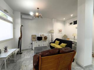 Miete Etagenwohnung in Cruz Roja. Alquiler de habitación