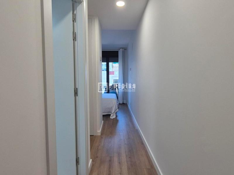 Foto 15f989ee-9884-4f55-b5db-f3c8fcb7e244. Location appartement avec chauffage parking piscine dans Sevilla