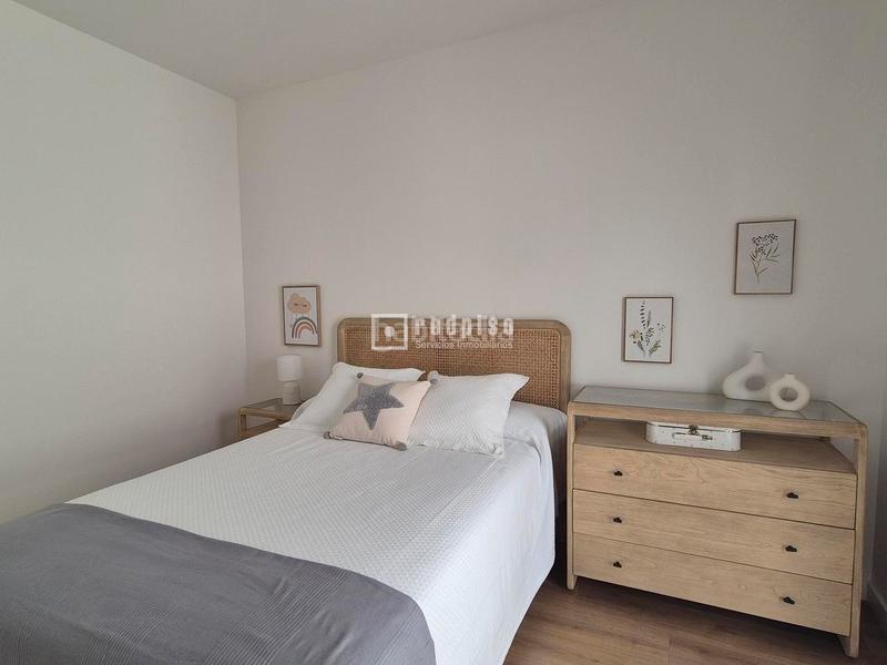 Foto 503b3150-05f5-47d0-be53-f9d2ed7dc5a1. Location appartement avec chauffage parking piscine dans Sevilla