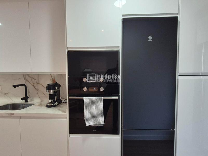 Foto ed2a3b72-5c68-451b-a74e-d63f1b3d8482. Location appartement avec chauffage parking piscine dans Sevilla