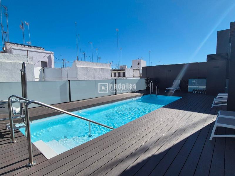 Foto 9570e98c-98a4-46ac-a5ec-7acccfab5eff. Miete etagenwohnung mit heizung parking pool in Los Remedios Sevilla