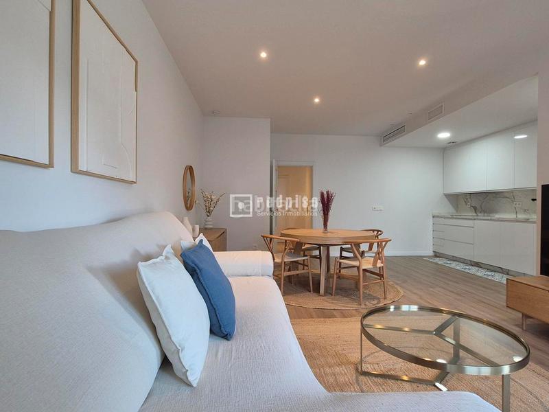 Foto f2ab1d10-77a2-4853-a955-c2498993c3d1. Miete etagenwohnung mit heizung parking pool in Los Remedios Sevilla