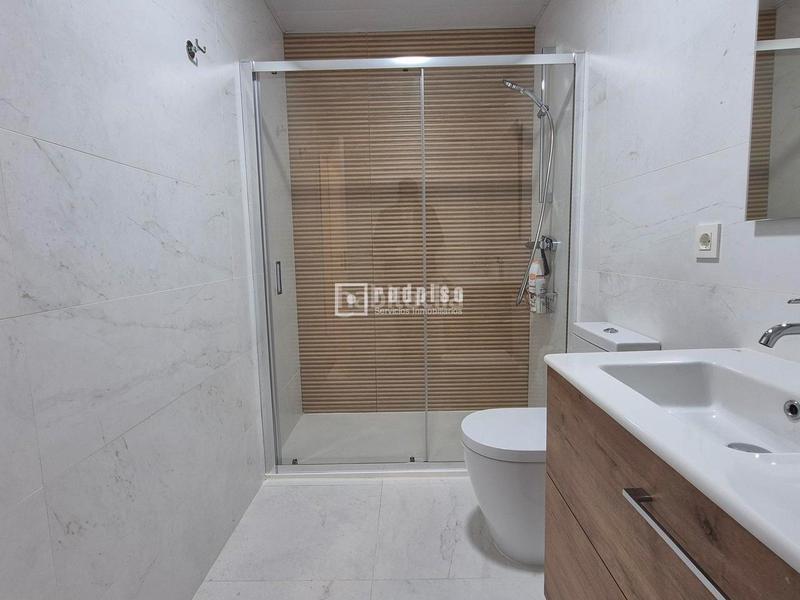 Foto fabdc48e-b12d-479e-b6c4-66b6fcebc338. Miete etagenwohnung mit heizung parking pool in Los Remedios Sevilla