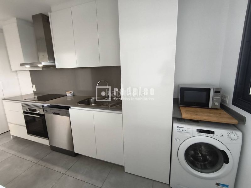 Foto 1fc49379-67d7-454d-8227-ece32f078914. Lloguer pis amb calefacció aparcament piscina a zona nueva Camas - marcelino camacho Camas