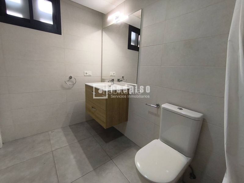 Foto 782f0cab-6a6a-4c30-9644-de55cbc8592d. Lloguer pis amb calefacció aparcament piscina a zona nueva Camas - marcelino camacho Camas