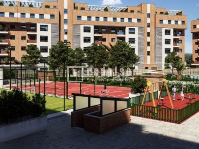 Foto 845bd8fa-ae51-4018-9bf2-7f1919fd21b0. Lloguer pis amb calefacció aparcament piscina a zona nueva Camas - marcelino camacho Camas