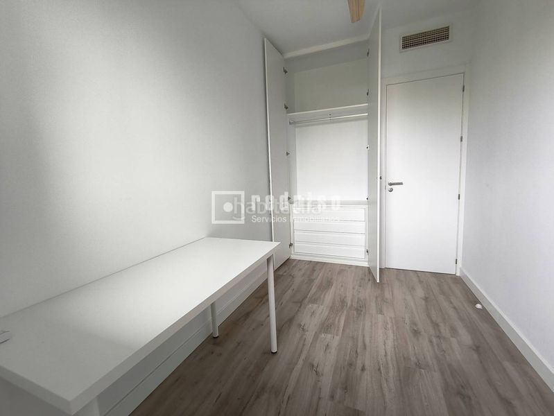 Foto a479be64-f6dd-40e7-acf2-436a0065765a. Lloguer pis amb calefacció aparcament piscina a zona nueva Camas - marcelino camacho Camas