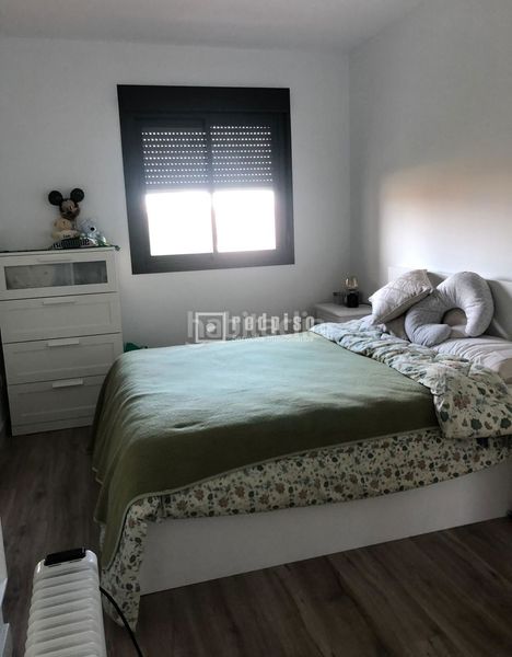 Foto cfc1f83c-8a40-4904-9bae-5e8c283d0a3c. Lloguer pis amb calefacció aparcament piscina a zona nueva Camas - marcelino camacho Camas