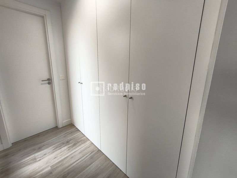 Foto d11fd6da-5031-49f9-9510-679285f6d226. Lloguer pis amb calefacció aparcament piscina a zona nueva Camas - marcelino camacho Camas