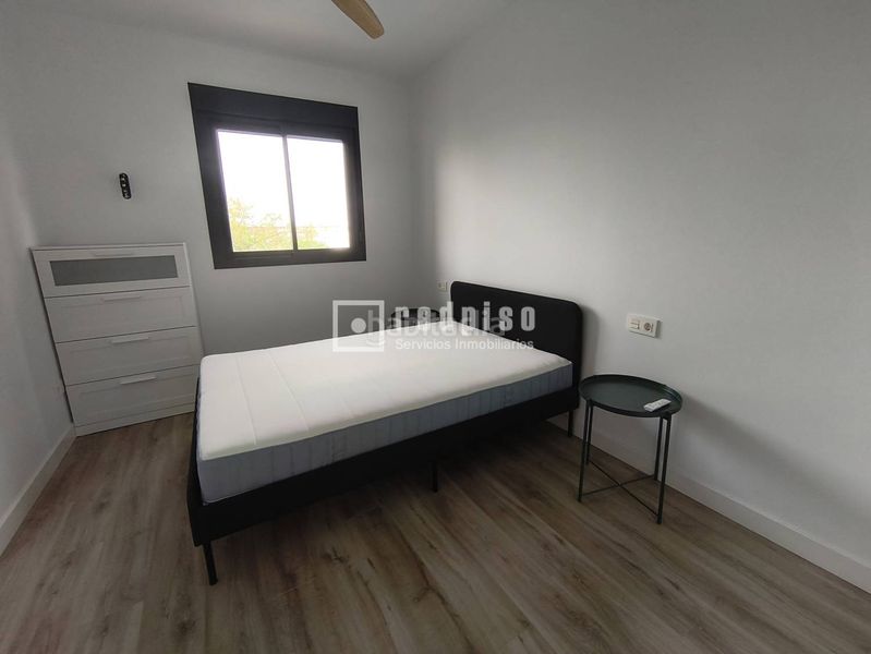 Foto d2bbac6d-6f70-4c2f-ab8a-c24f5936107b. Lloguer pis amb calefacció aparcament piscina a zona nueva Camas - marcelino camacho Camas