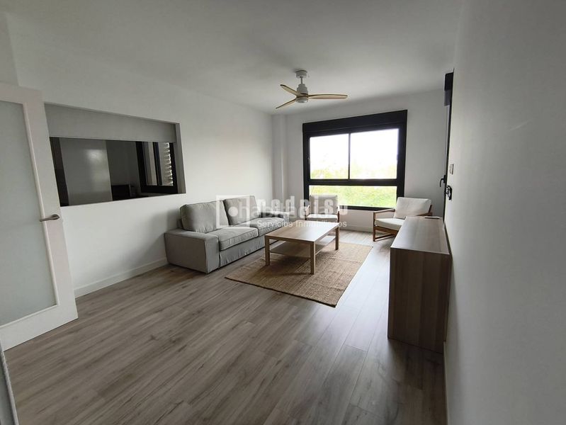 Foto f9c5e1d4-96a2-4e83-afb5-64d192d8e229. Lloguer pis amb calefacció aparcament piscina a zona nueva Camas - marcelino camacho Camas