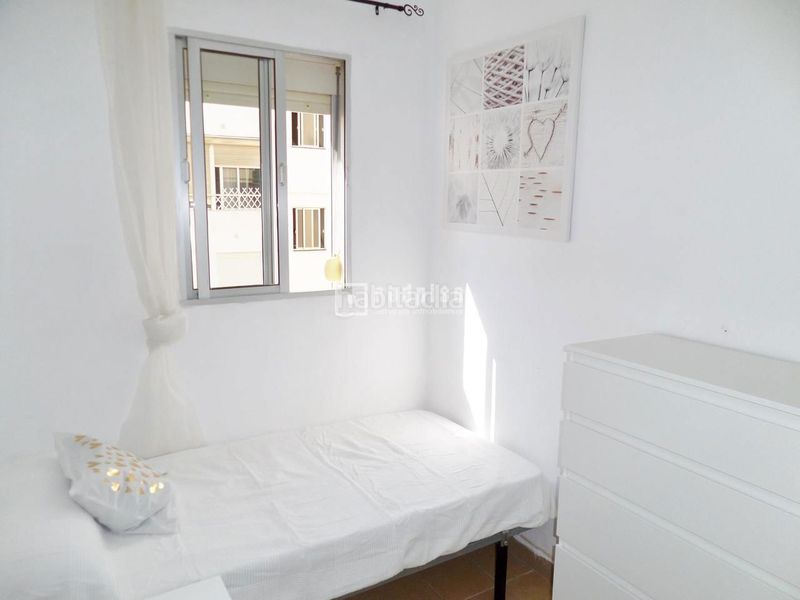 Foto 58f84e62-f2b6-4276-9704-de7023f31717. Rent flat in Los Remedios Sevilla