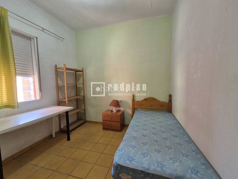 Foto b7732ea8-5759-4cf8-ae71-11e94f984132. Piso en Los Remedios Sevilla