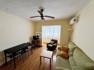 Rent Flat  Salado. Piso en junto a parada de metro para estudiantes
