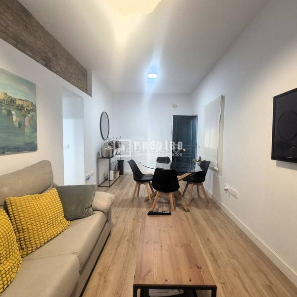 Foto 805c0604-f3d6-485f-811d-e993e1d41836. Apartament a Triana Este Sevilla