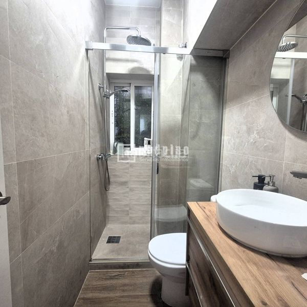 Foto b0ac83d9-b8a1-42ab-b988-44fae268cd3c. Apartament a Triana Este Sevilla
