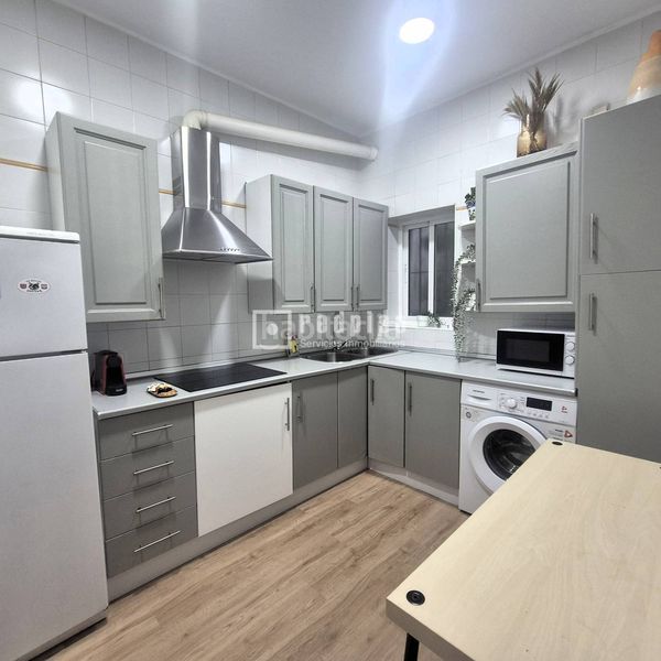 Foto d0480a5f-d1da-4677-8982-4239f95fd39e. Apartament a Triana Este Sevilla
