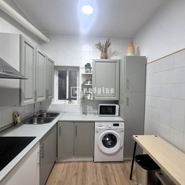 Foto fcce8651-eec8-4aad-b957-19e501c7f42d. Apartament a Triana Este Sevilla