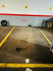 Miete Motorradparkplatz in Carretera de collblanc 33. Carretera de collblanc