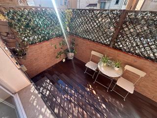 Pis  Carretera de collblanc. Terraza 20m2