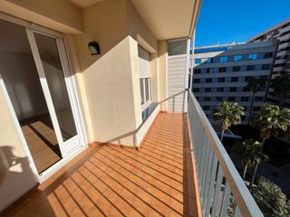 Appartement  Calle del pisuerga. Les corts junto club de polo