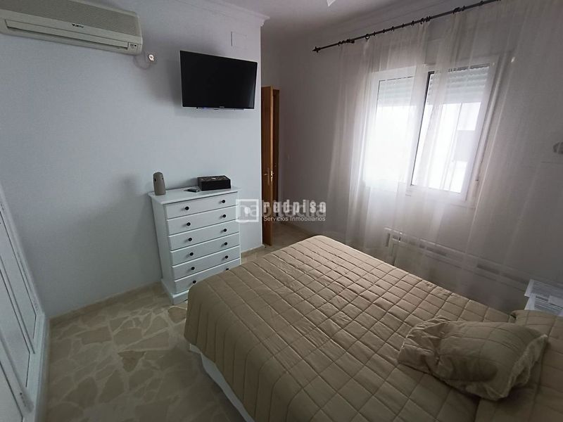 Foto 7f141c38-eaf3-400a-978b-e9d61e554bd3. Casa amb aparcament a Triana Este Sevilla
