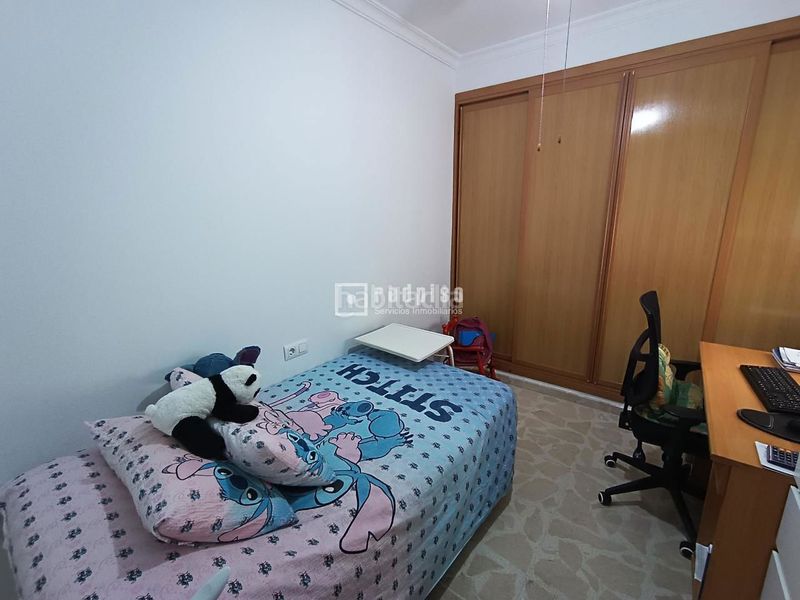 Foto 90fa5ca6-3a4a-4bd0-aaa8-6f68c029103f. Casa amb aparcament a Triana Este Sevilla
