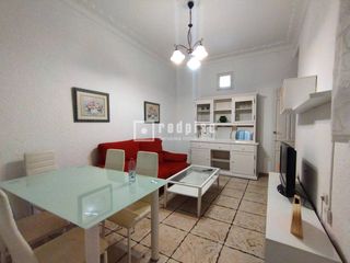 Lloguer Pis  Recaredo. Alquiler temporal en puerta carmona. 11 meses.