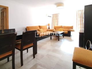 Rent Flat  Evangelista. Alquiler de piso en triana para estudiantes. 11 meses.
