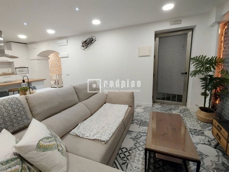 Foto ef0fb6ef-81e3-4c71-82f6-694cc803bb58. Pis a Triana Este Sevilla