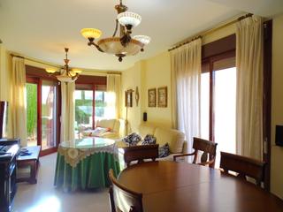 Chalet in Crta. De la Sierra