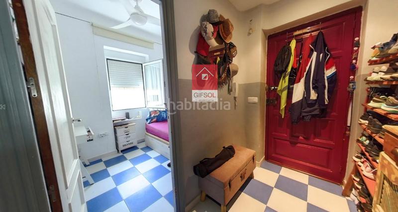 Foto b0978490-d6af-4381-8033-2cc19d75cc32. Piso  con tres dormitorios en zona peatonal junto al rio genil en Granada