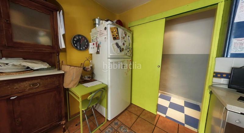 Foto b3089cba-c71e-449a-9d15-8aaab6f6a1ba. Piso  con tres dormitorios en zona peatonal junto al rio genil en Granada