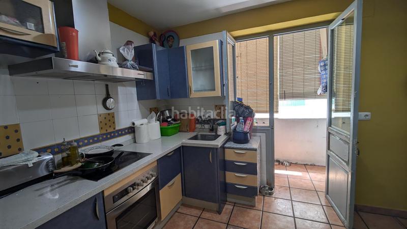Foto c5a1e43a-06fd-4990-8e5c-3029437bbbbe. Piso  con tres dormitorios en zona peatonal junto al rio genil en Granada