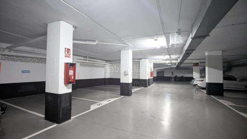 Foto 4e17d549-5232-425d-8410-885bda08f730. Autoparkplatz in Fígares Granada