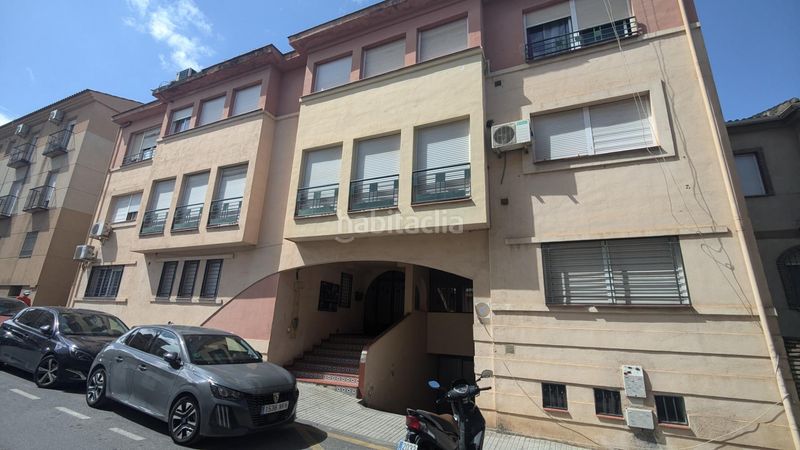 Foto e01a6090-9d74-4257-9e3c-110ab427ec56. Pis amb aparcament a Residencial Triana - Barrio Alto Gabias (Las)